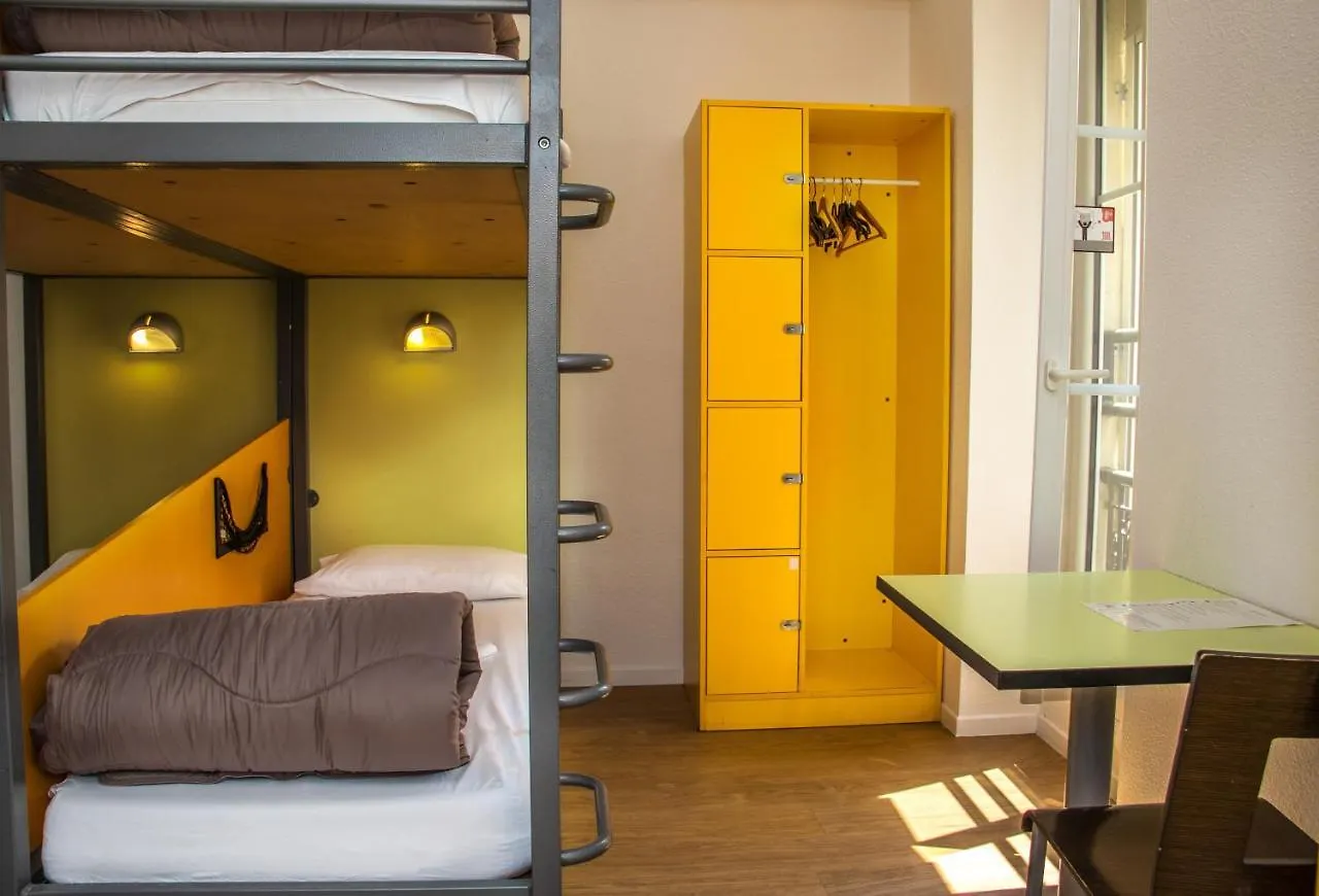 Hostal Auberge de Jeunesse HI Les Camélias Niza Francia