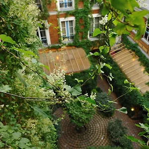 Les Patios Du Marais 2 , Paryż Francja