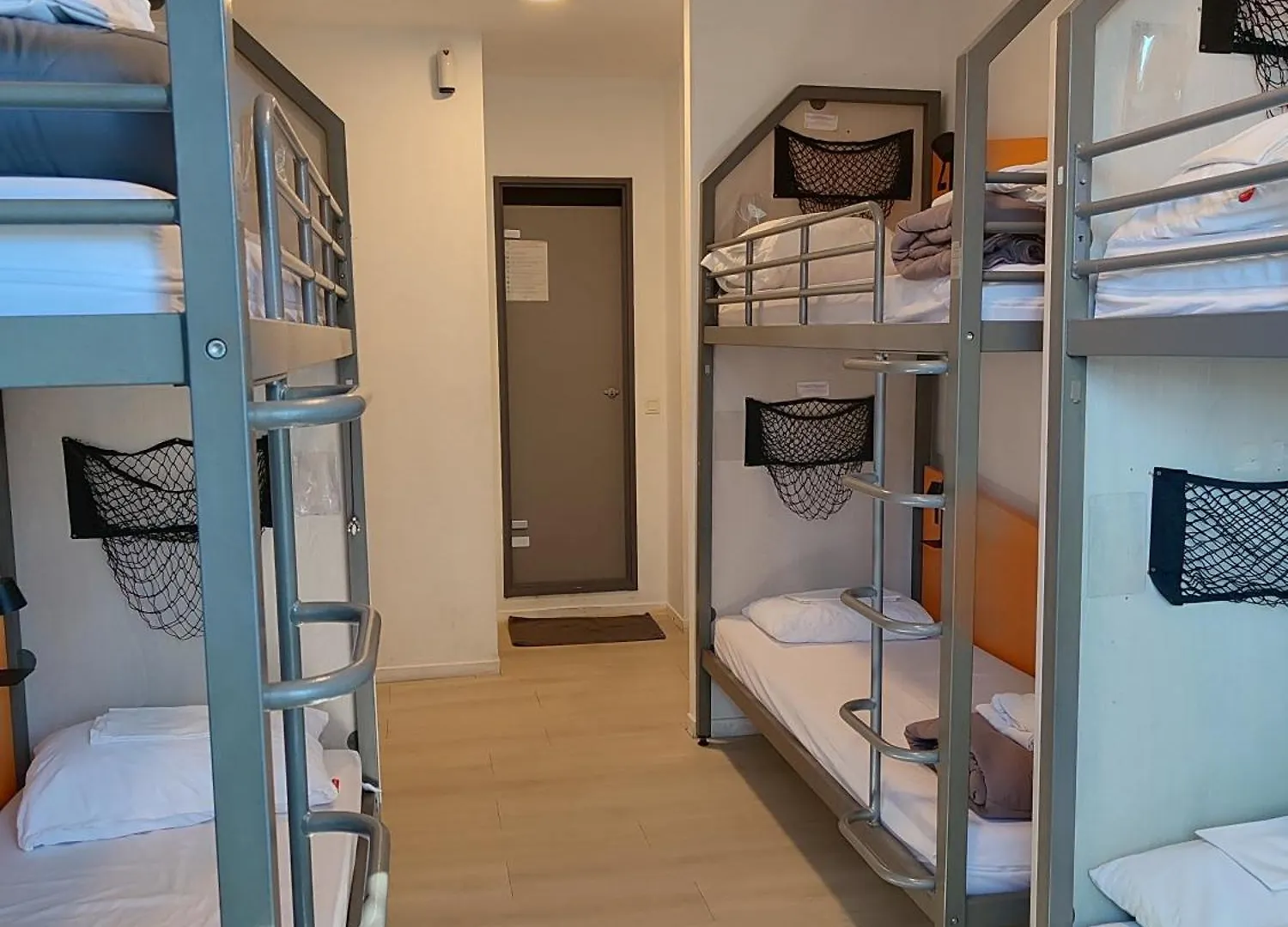 Hostel Auberge De Jeunesse Hi Nice Les Camelias